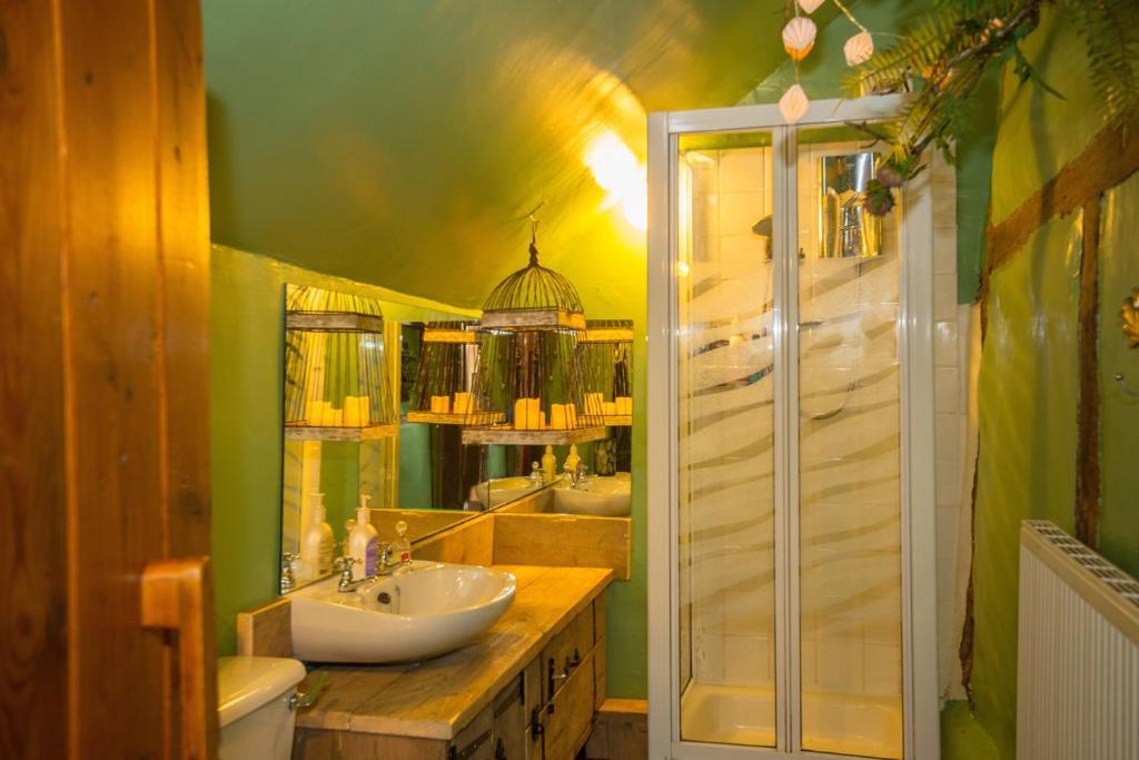 Samsara Villa Тонбридж Екстериор снимка